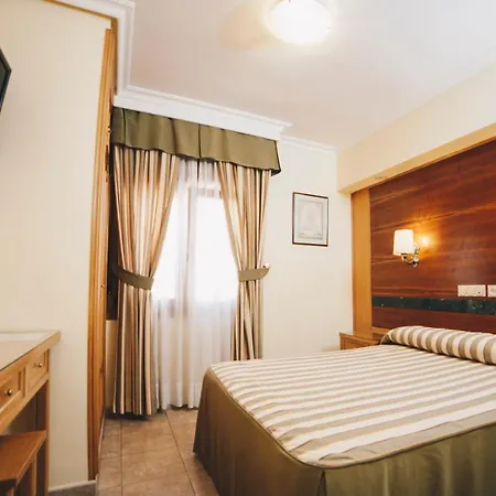 Guest house Gavilanes 2