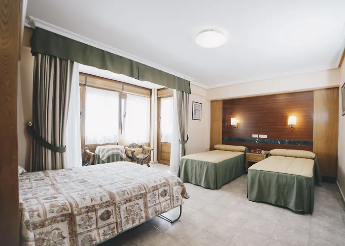 Guest house Gavilanes 2 2*